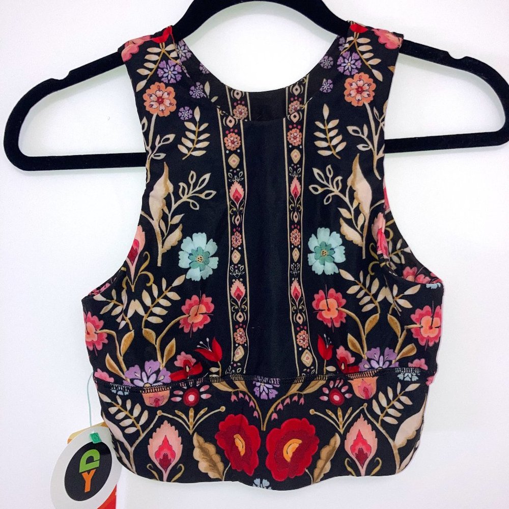 Yoga Democracy Floral Yoga Top (Medium)